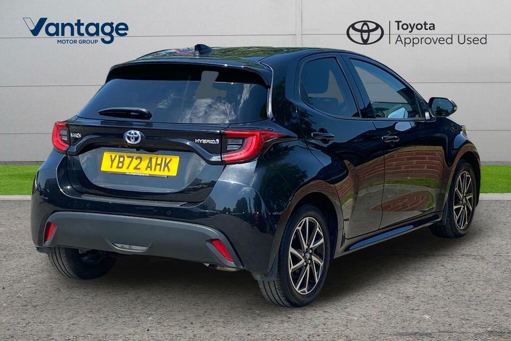 Toyota Yaris 1.5 Vvt-h Design E-cvt Euro 6 Ss YB72AHK Black #2