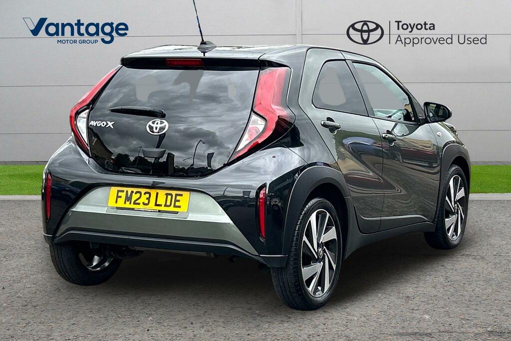 Toyota Aygo X 1.0 Vvt-i Edge X-shift Euro 6 Ss FM23LDE Green #2