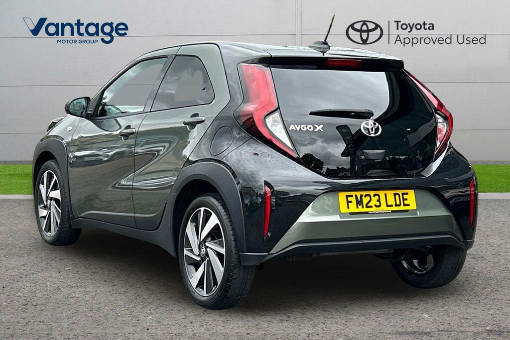 Toyota Aygo X 1.0 Vvt-i Edge X-shift Euro 6 Ss FM23LDE Green #4
