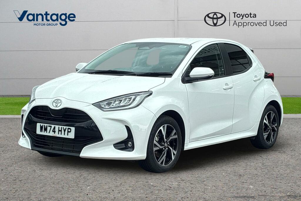 Toyota Yaris 1.5 Vvt-h Design E-cvt Euro 6 Ss WM74HYP White #3