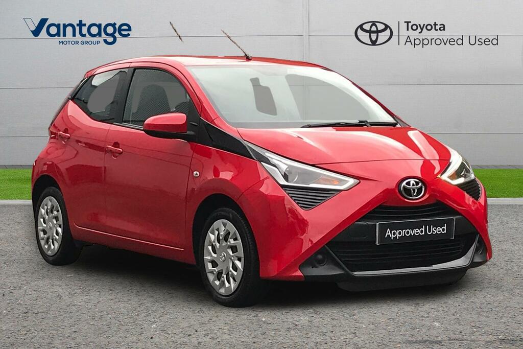 Toyota Aygo 1.0 Vvt-i X-play Euro 6 Red