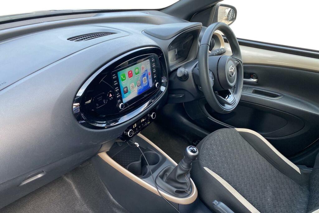Toyota Aygo X 1.0 Vvt-i Edge Euro 6 Ss YC72MVP Beige #5