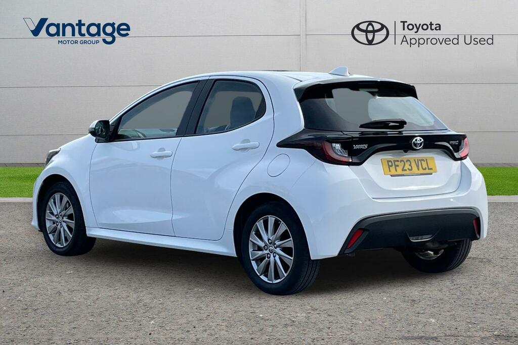 Toyota Yaris 1.5 Vvt-h Icon E-cvt Euro 6 Ss PF23VCL White #4