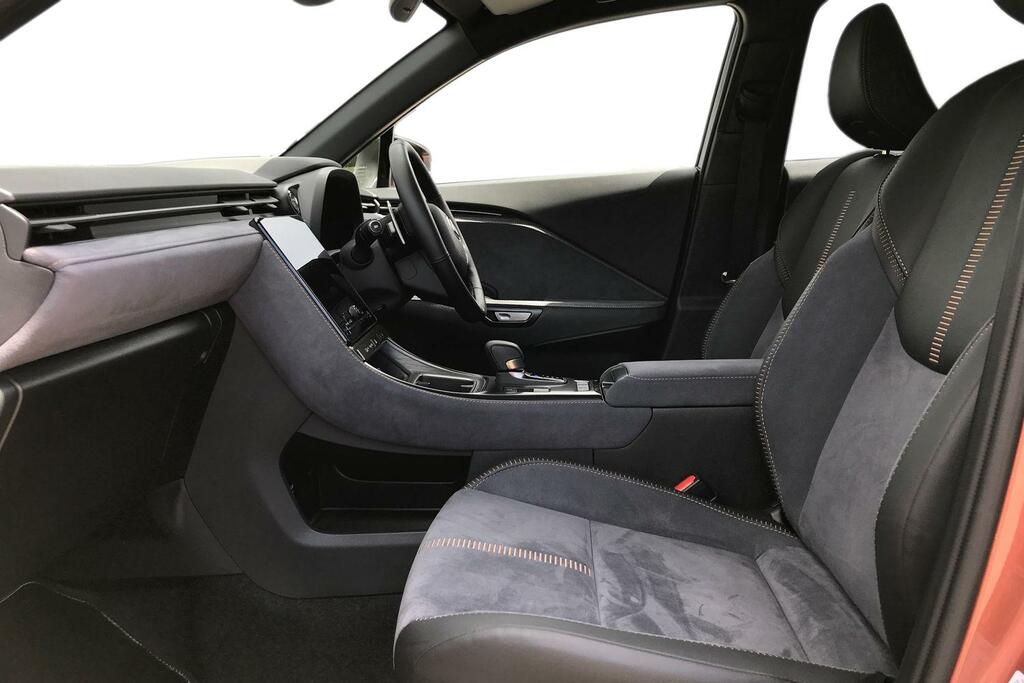 Lexus LBX 1.5 Vvt-ie Takumi Design Suv Hybrid E-c YH75CXV #6
