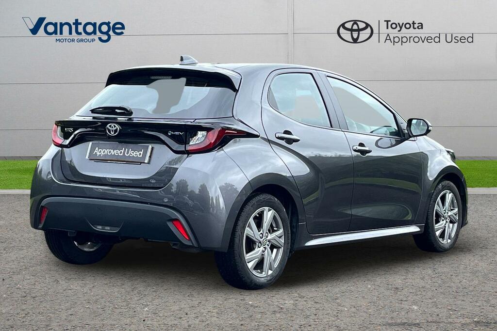Toyota Yaris 1.5 Vvt-h Icon E-cvt Euro 6 Ss YE74LXU Grey #2