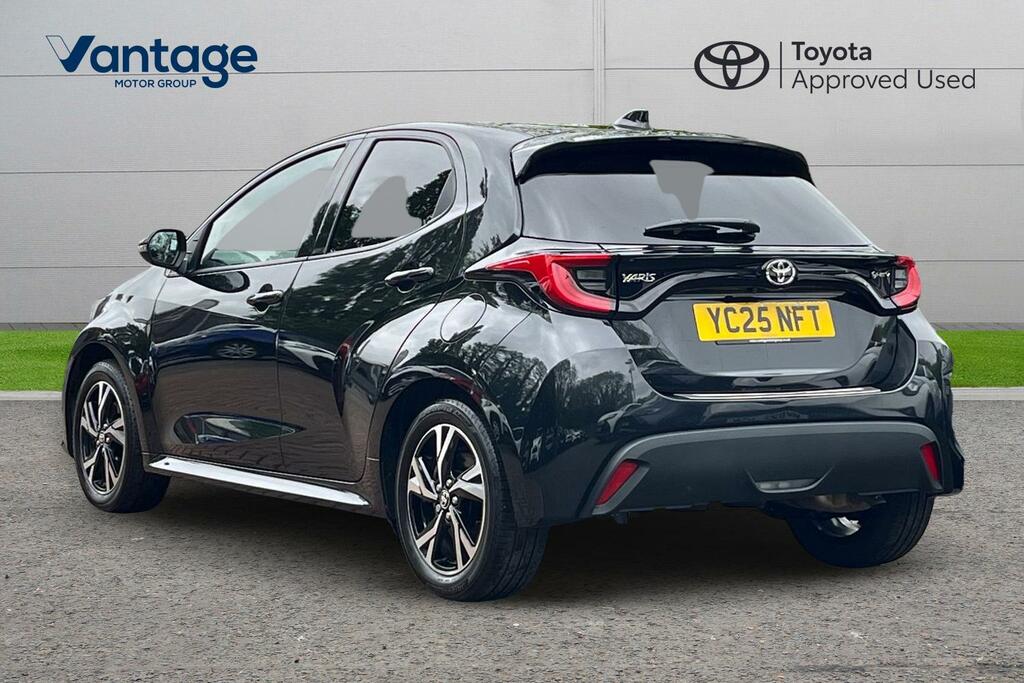 Toyota Yaris 1.5 Vvt-h Design Hatchback Hybrid E-cvt YC25NFT Black #4
