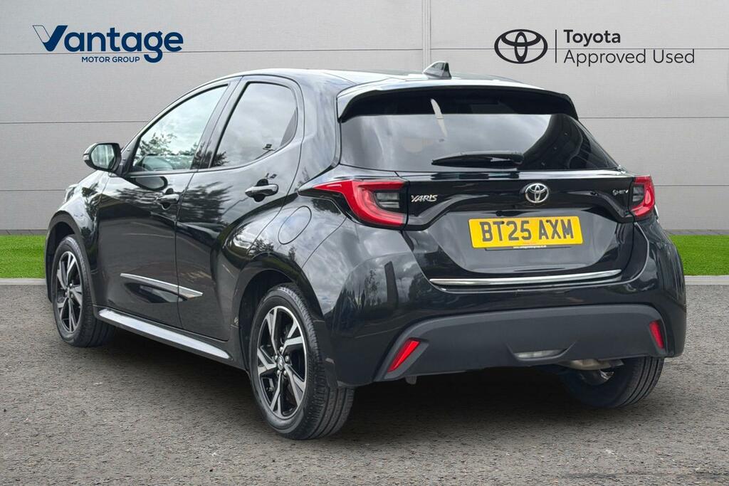 Toyota Yaris 1.5 Vvt-h Design E-cvt Euro 6 Ss BT25AXM Black #4