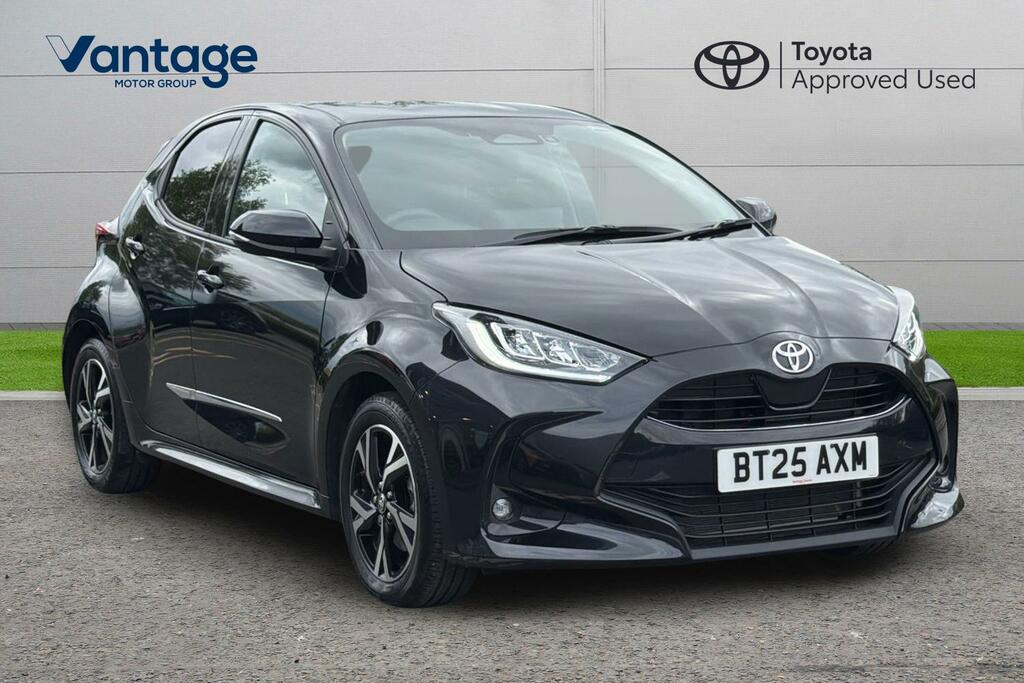 Toyota Yaris 1.5 Vvt-h Design E-cvt Euro 6 Ss Black