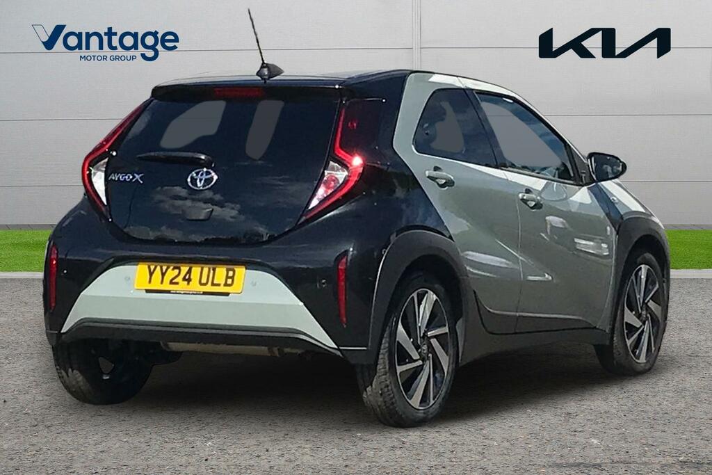 Toyota Aygo X 1.0 Vvt-i Edge Hatchback X-shift Euro 6 YY24ULB Green #3