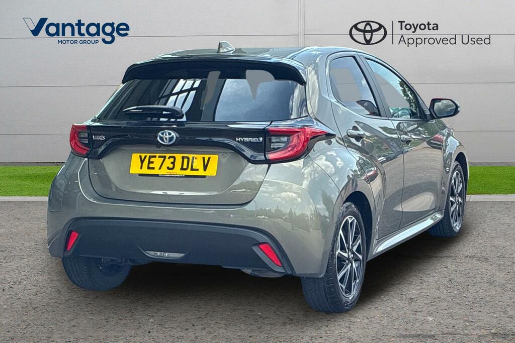 Toyota Yaris 1.5 Vvt-h Design E-cvt Euro 6 Ss YE73DLV Brown #2