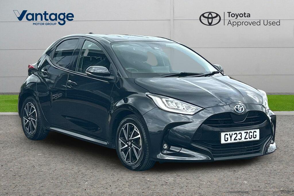 Toyota Yaris 1.5 Vvt-h Design E-cvt Euro 6 Ss Black
