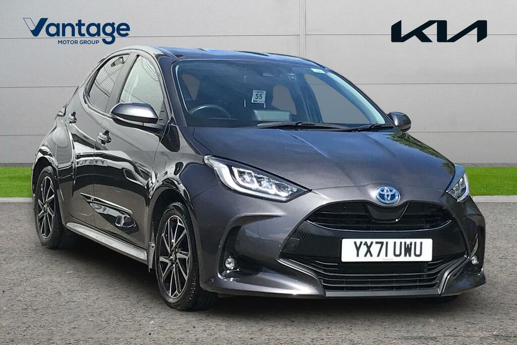 Toyota Yaris 1.5 Vvt-h Design E-cvt Euro 6 Ss Grey