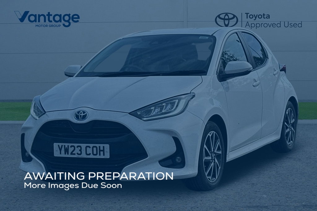 Toyota Yaris 1.5 Vvt-h Design E-cvt Euro 6 Ss White