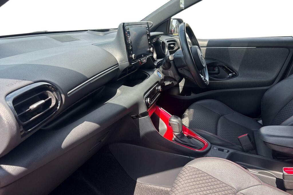 Toyota Yaris 1.5 Vvt-h Launch Edition E-cvt Euro 6 Ss YX70UVR Orange #5