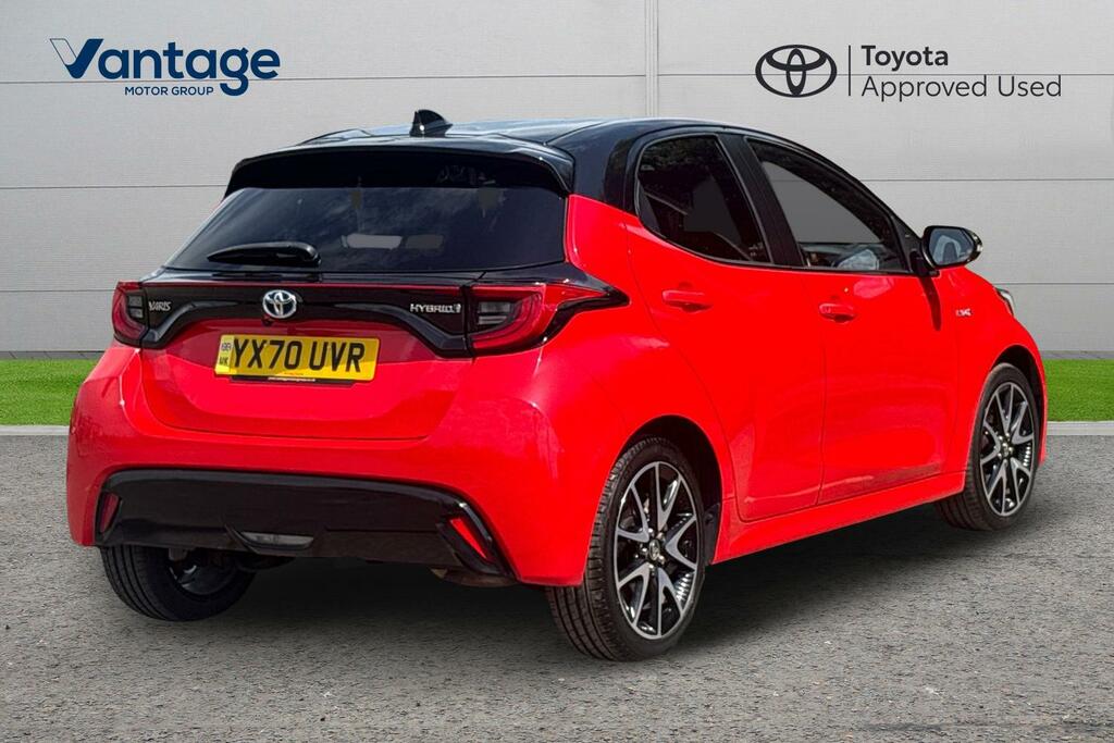 Toyota Yaris 1.5 Vvt-h Launch Edition E-cvt Euro 6 Ss YX70UVR Orange #2