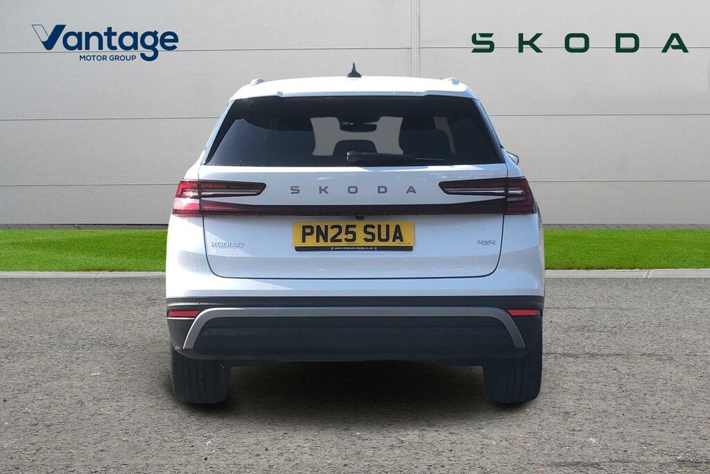 Skoda Kodiaq 2.0 Tdi 193 Se L 4X4 Dsg 7 Seat PN25SUA White #4