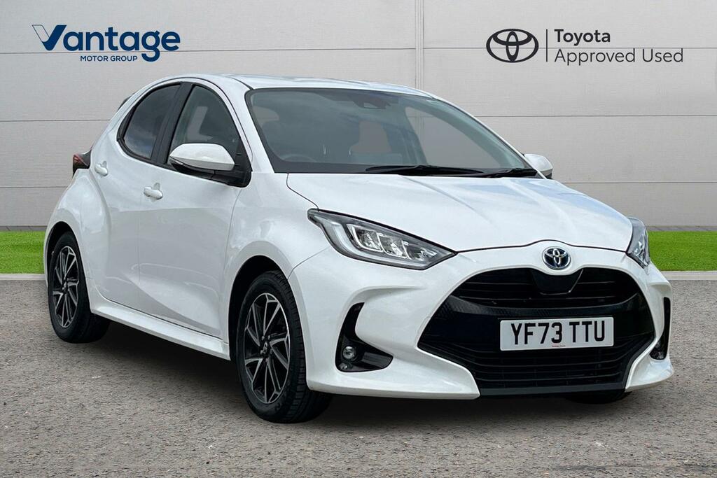 Toyota Yaris 1.5 Vvt-h Design Hatchback Hybrid E-cvt White