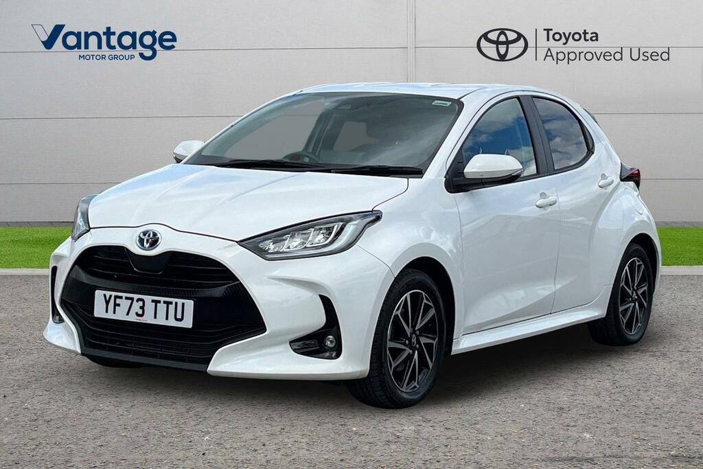 Toyota Yaris 1.5 Vvt-h Design Hatchback Hybrid E-cvt YF73TTU White #3