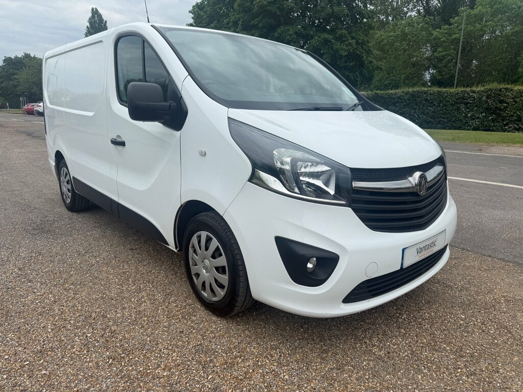 Vauxhall Vivaro 1.6 Cdti 2700 Sportive Panel Van KR68XRS White #2