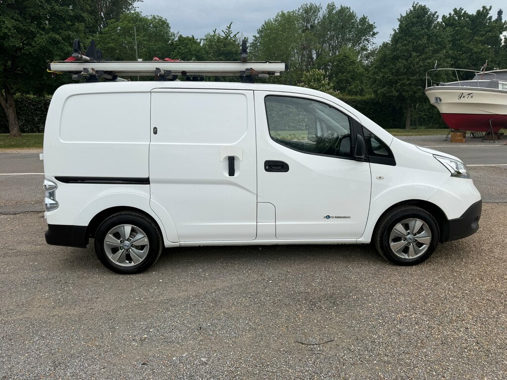 Nissan e-NV200 40Kwh Tekna Panel Van Swb Quick White #4