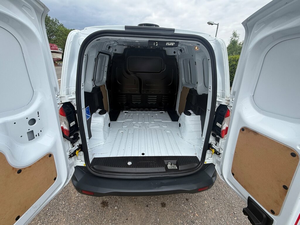 Ford Transit Courier 1.0 Ecoboost Limited Panel Van L YM21KWC White #6