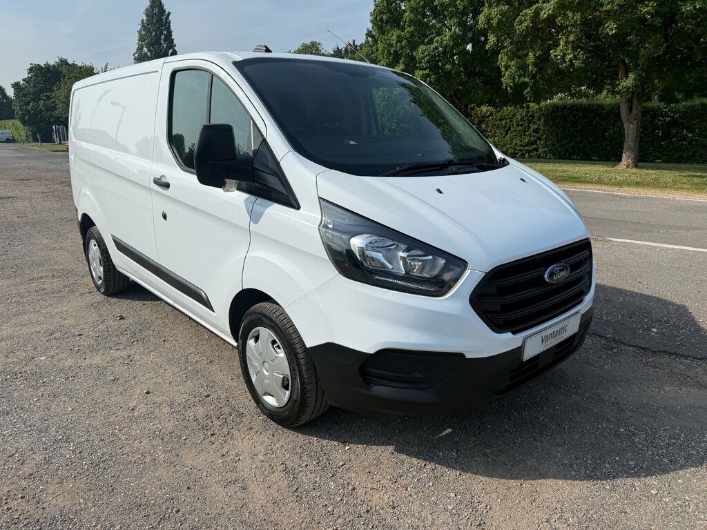 Ford Transit Custom 2.0 300 Ecoblue Leader Panel Van White