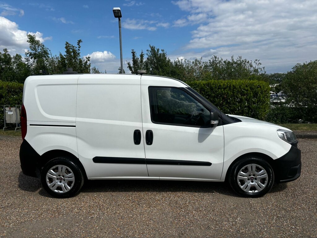 Fiat Doblo 1.3 Jtd Multijet 16V Panel Van L WV66XST White #2