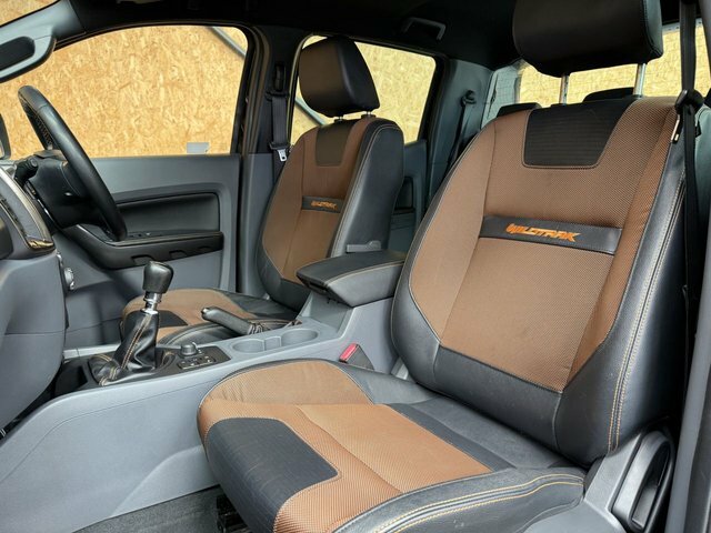 Ford Ranger 3.2 Tdci Wildtrak Pickup Double Cab Man GK68ZZT Black #4