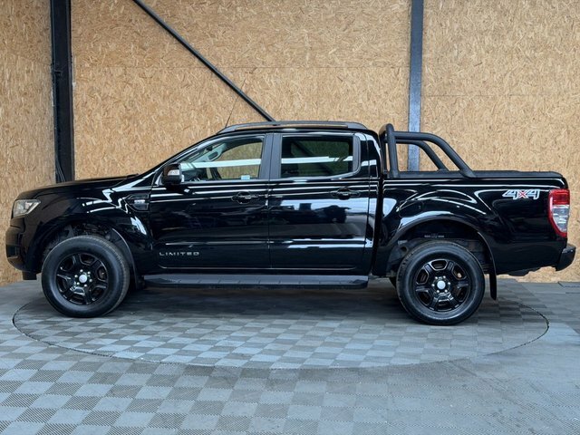 Ford Ranger 2.2 Tdci Black Edition Pickup Double Cab Diese MM18NSZ Black #2