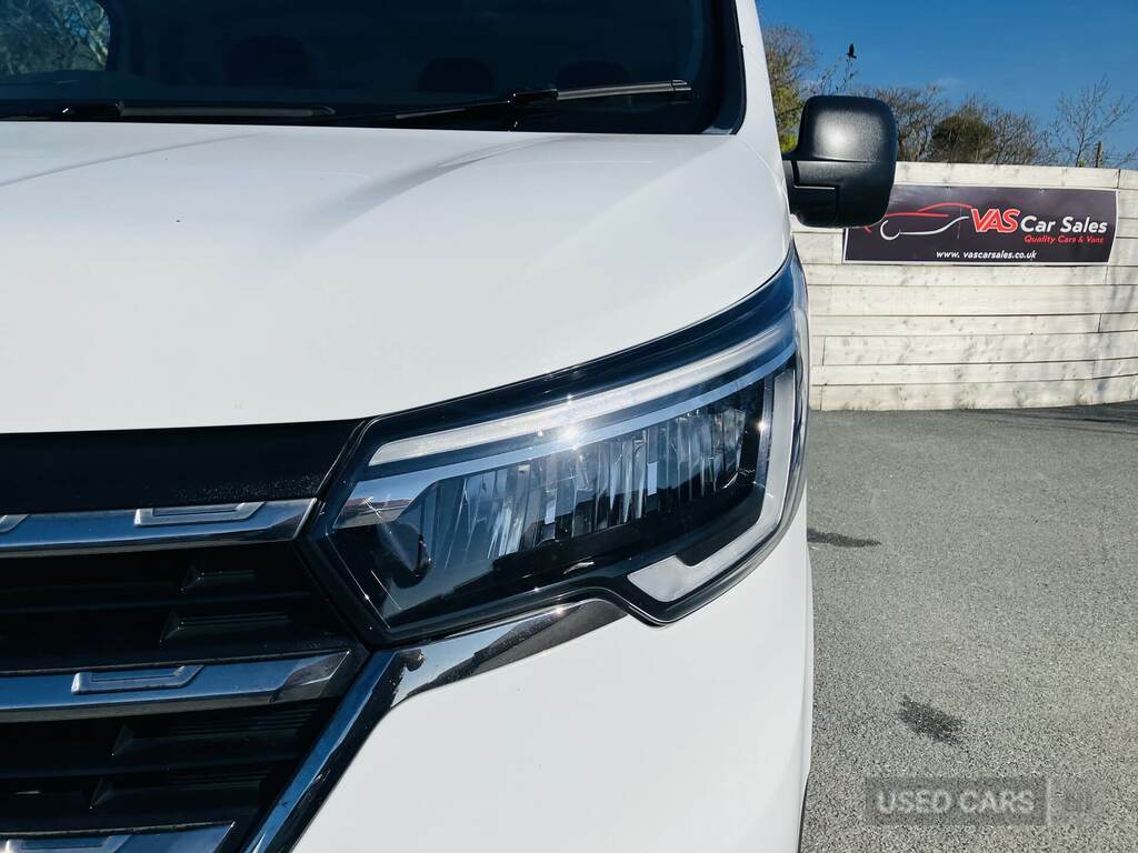 Renault Trafic Ll30 Blue Dci 130 Business Van HN23LTZ White #4