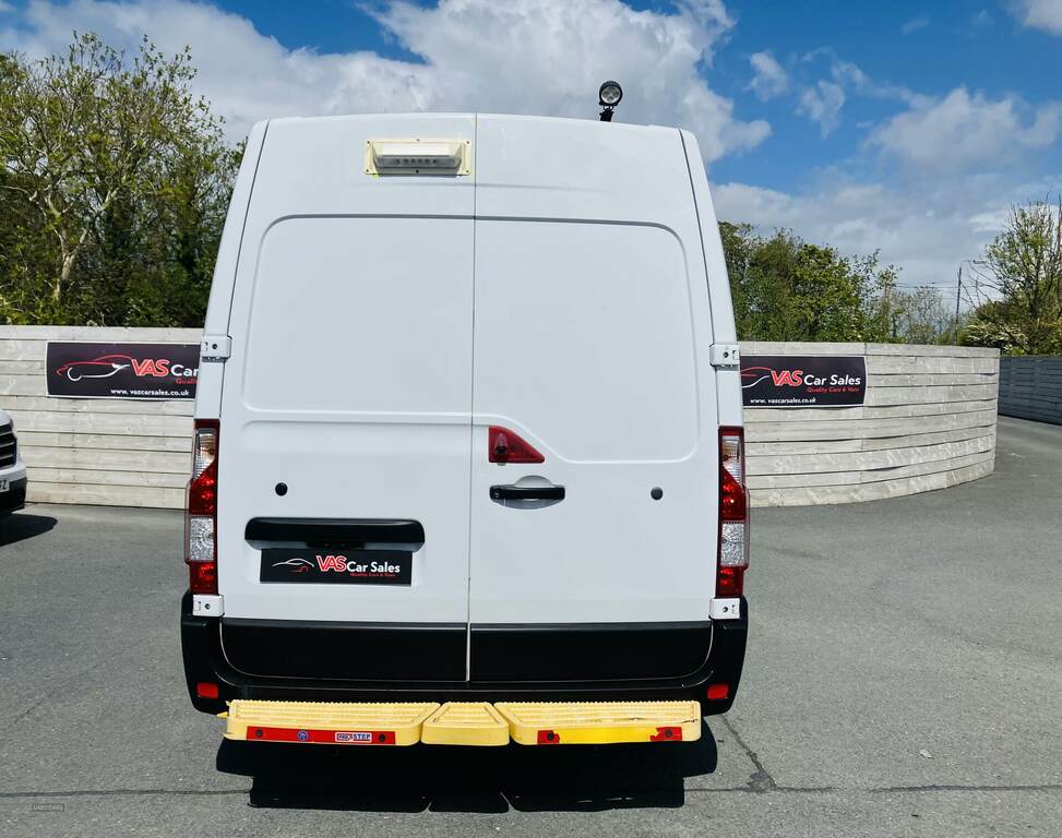 Vauxhall Movano 2.3 Cdti H2 Van 130Ps BK69RZV White #5