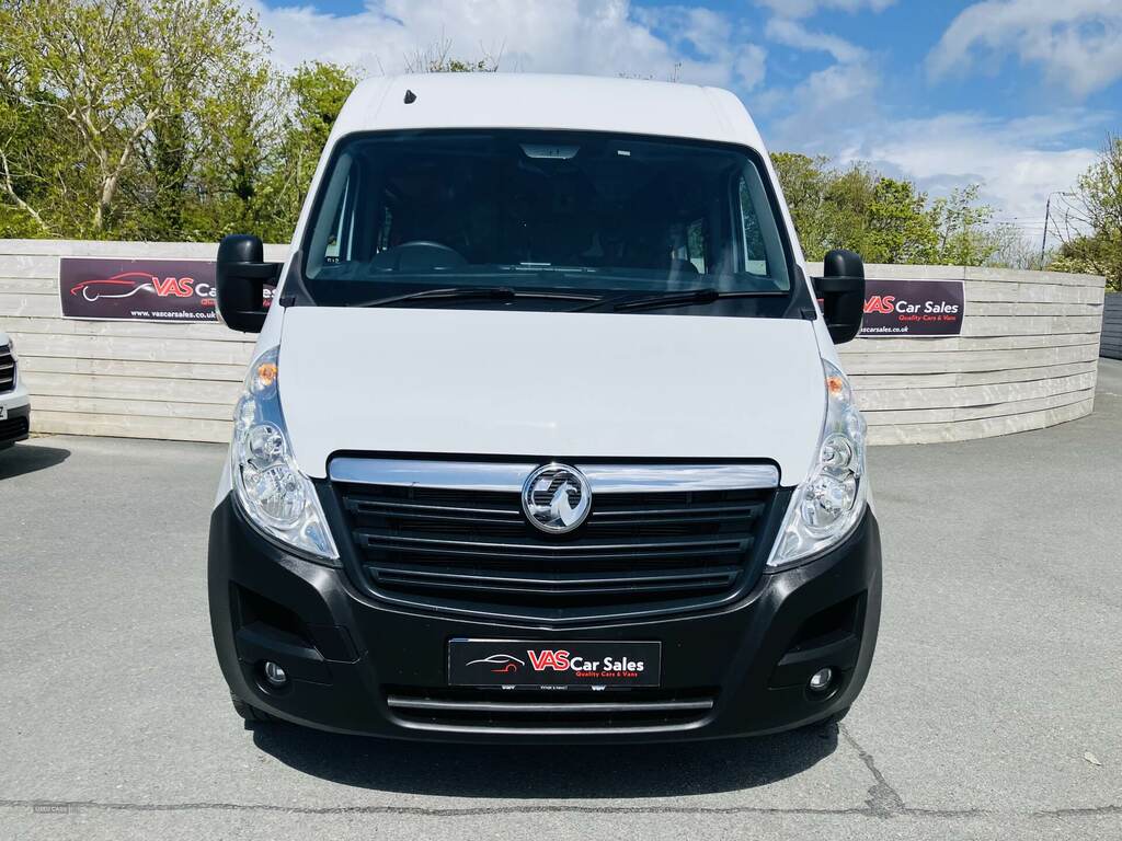 Vauxhall Movano 2.3 Cdti H2 Van 130Ps BK69RZV White #2