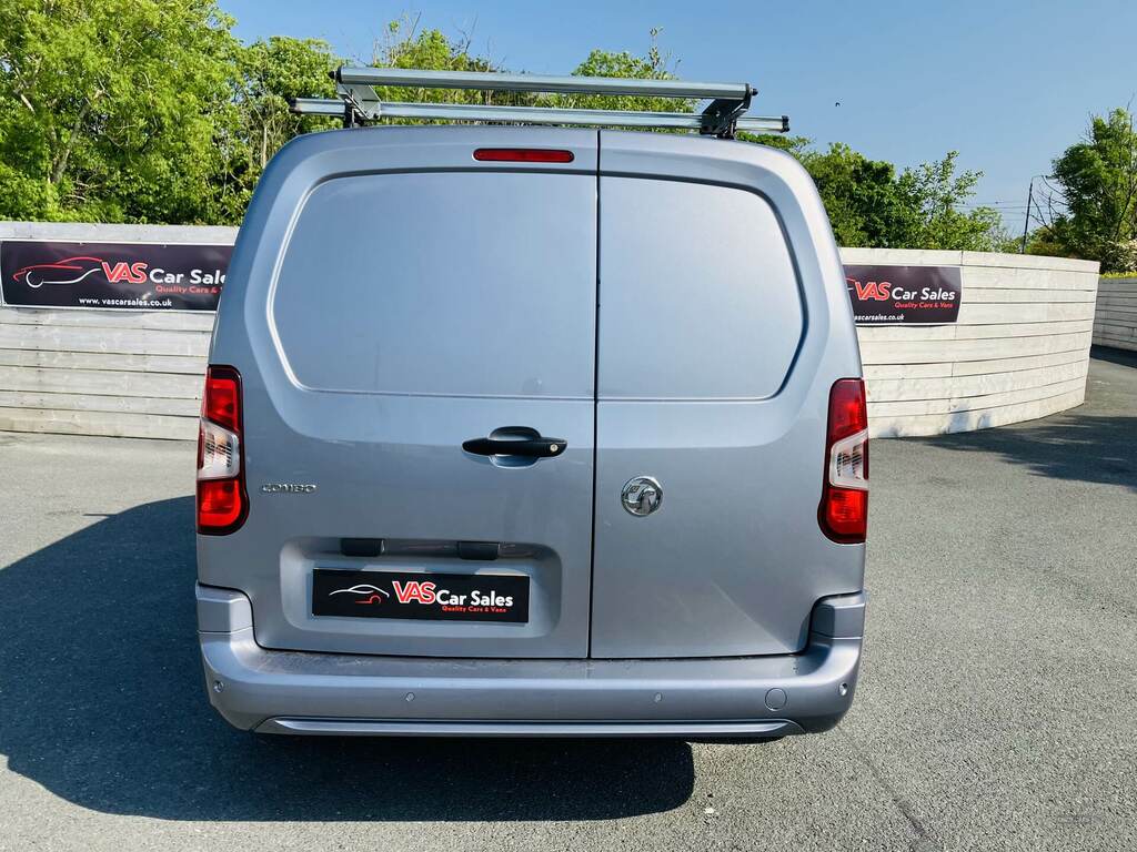 Vauxhall Combo 2300 1.5 Turbo D 100Ps H1 Sportive Van FE22ONO Grey #2