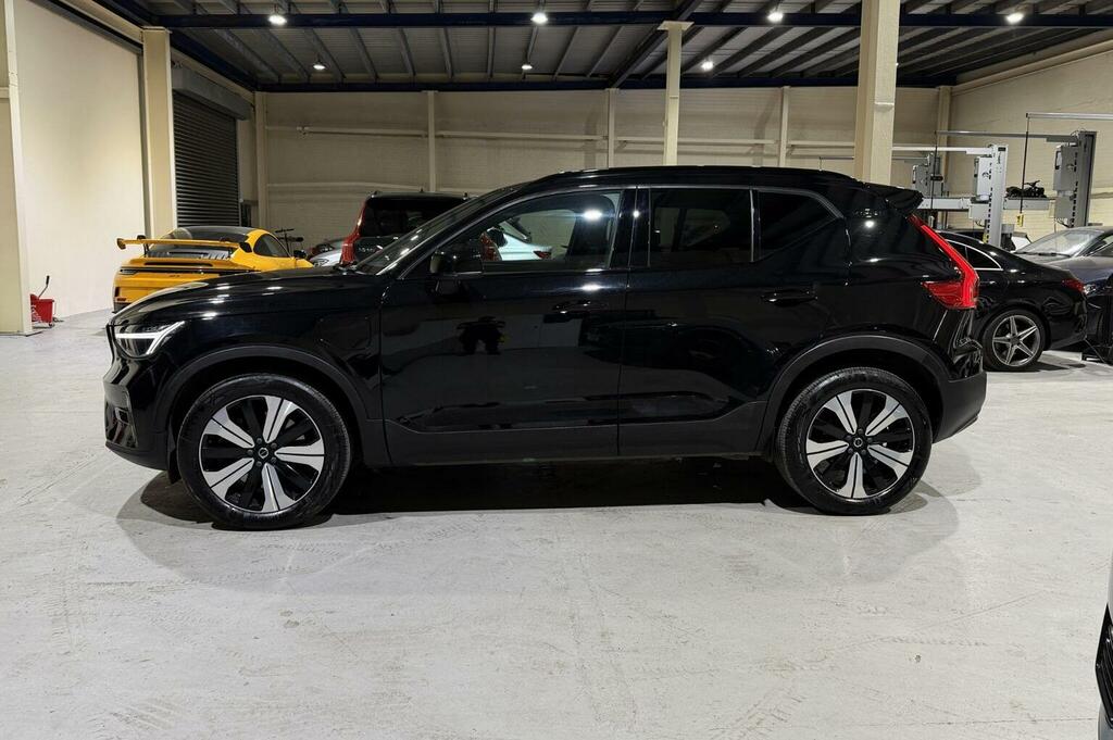 Volvo XC40 1.5H T5 Recharge 10.7Kwh Ultimate Dark Euro 6 KM23VCT Black #4