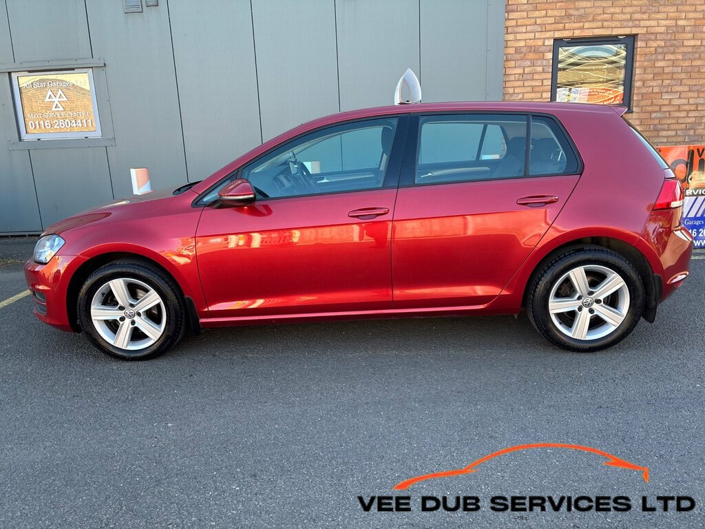 Volkswagen Golf 1.6 Tdi Bluemotion Tech Match Hatchback FP15LWE Red #2