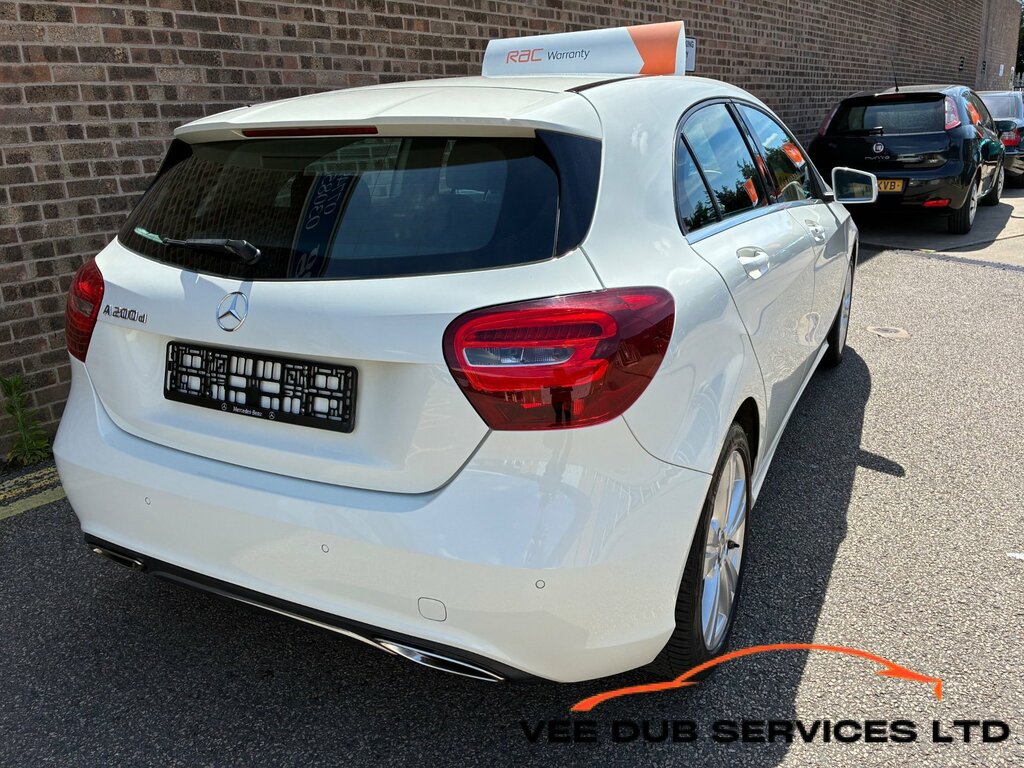 Mercedes-Benz A Class 2.1 A200d Sport Hatchback 7G-dct Euro 6 AD16CVX White #2