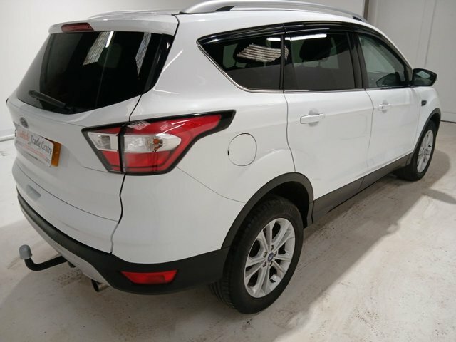 Ford Kuga 1.5 Tdci Titanium Suv Euro 6 S WUI3606 White #6