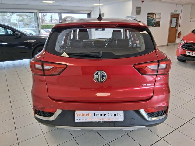 MG ZS 1.5 Vti-tech Exclusive Suv Euro GJ18THU Red #5