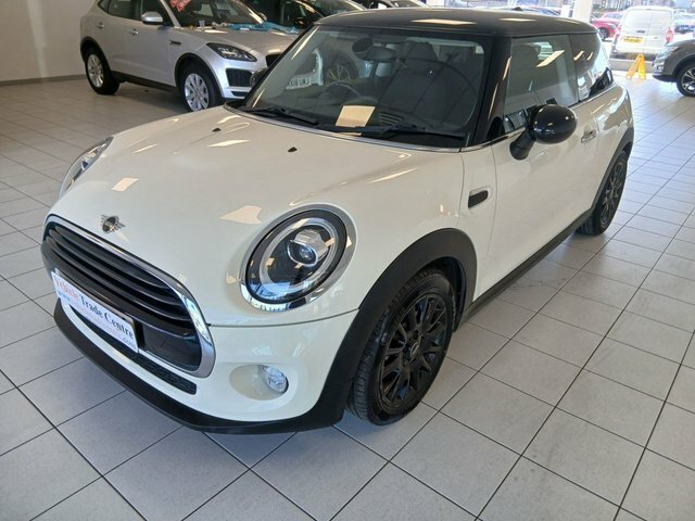 Mini Hatch 1.5 Cooper Hatchback Euro 6 S S MA68GNK White #3