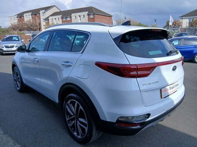 Kia Sportage 1.6 Crdi 4 Suv Euro 6 S S 134 FD68VEW White #4