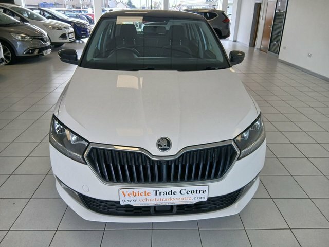 Skoda Fabia 1.0 Colour Edition Hatchback Eur KV68MKM White #2