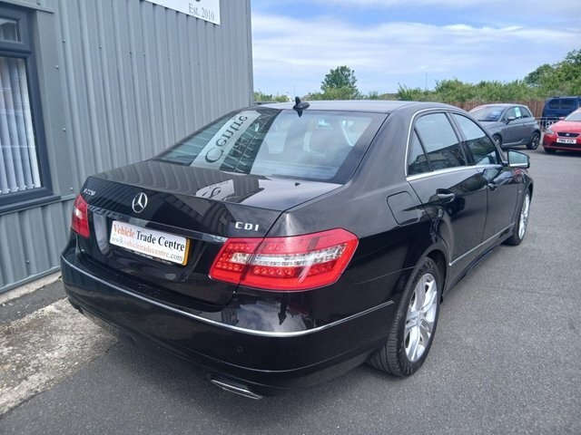 Mercedes-Benz E Class 2.1 E220 Cdi Blueefficiency Executive Se Saloon MV12DGY Black #4