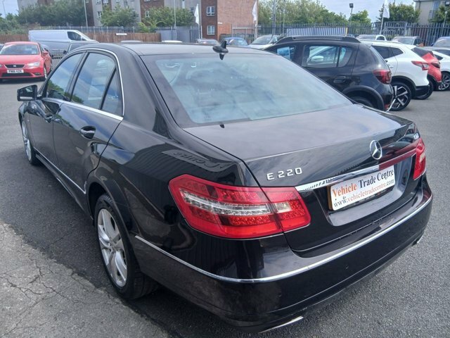 Mercedes-Benz E Class 2.1 E220 Cdi Blueefficiency Executive Se Saloon MV12DGY Black #6