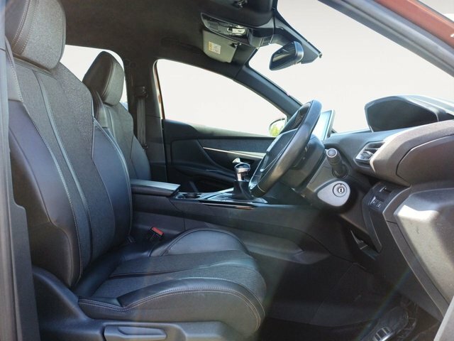 Peugeot 3008 1.2 Puretech Gt Line Suv Euro 6 VO67YYX Brown #5