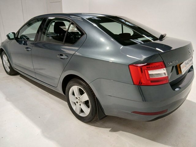 Skoda Octavia 1.0 Tsi Se Hatchback Dsg Euro 6 S S Grey #4