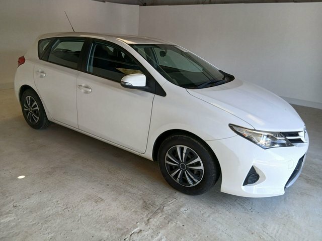 Toyota Auris 1.33 Dual Vvt-i Active Hatchback White
