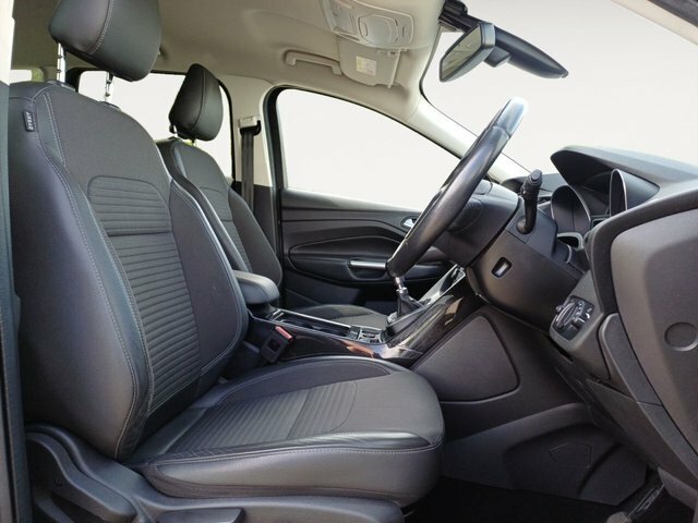 Ford Kuga 2.0 Tdci Titanium Suv Euro 6 S LM17OMP Grey #3