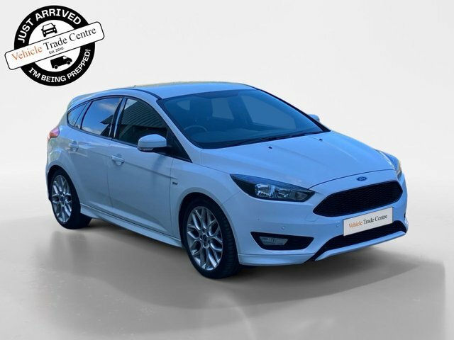 Ford Focus 1.0T Ecoboost St-line Hatchback White