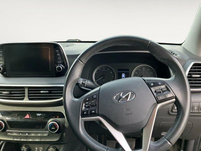 Hyundai Tucson 1.6 Gdi Se Nav Suv Euro 6 S S PY68BBK Black #4
