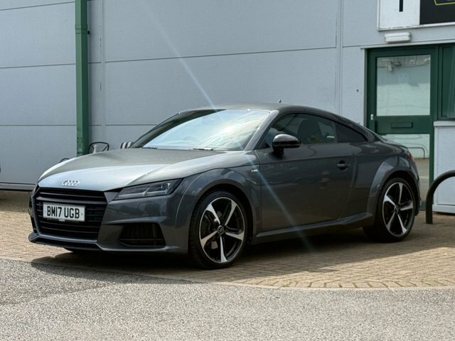 Audi TT 2017 2.0 Tdi Ultra Black Edition Coupe Black #4